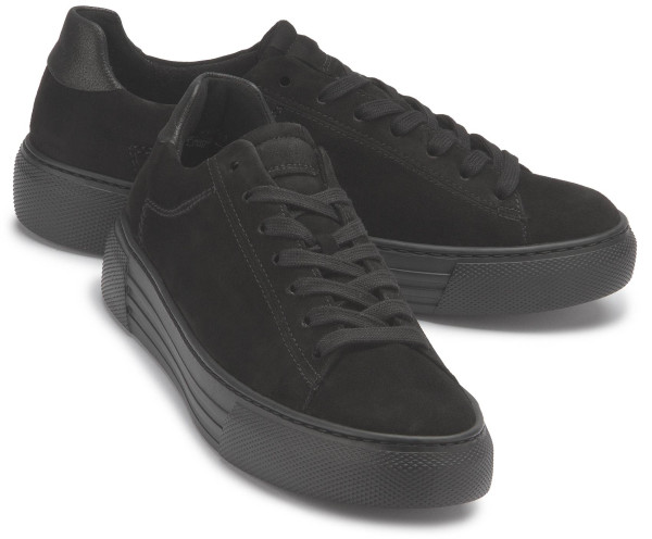 Oversized sneakers: 3052-24