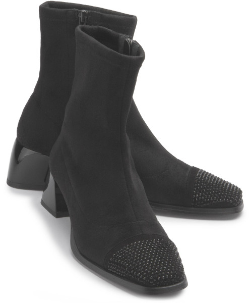 Ankle boot in plus sizes: 2008-24