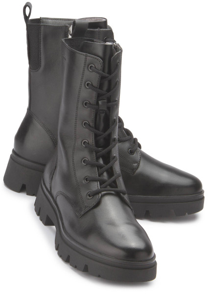 Lace-up boot in plus sizes: 2365-24