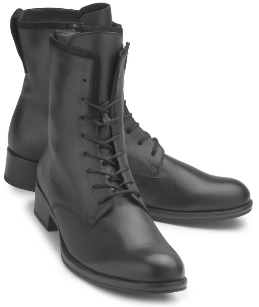 Lace-up boot in plus sizes: 3091-24