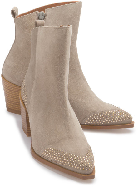 Ankle boot in plus sizes: 2004-24