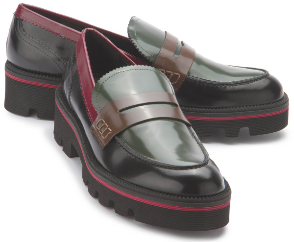 Loafers in plus sizes: 2767-24