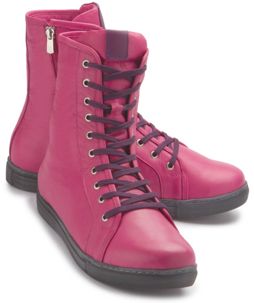 Lace-up boot in plus sizes: 3163-24