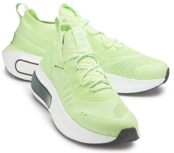 Under Armour sneakers in plus sizes: 8640-24