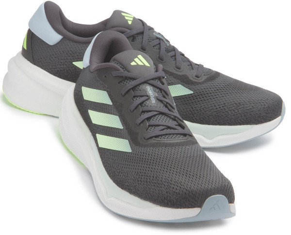 Adidas sneaker in plus sizes: 8405-24