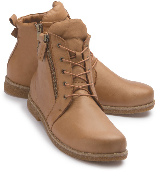 Lace-up boot in plus sizes: 3161-24