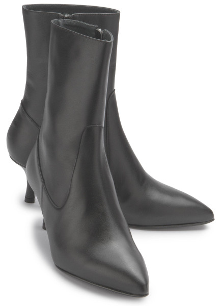 Ankle boot in plus sizes: 2012-24