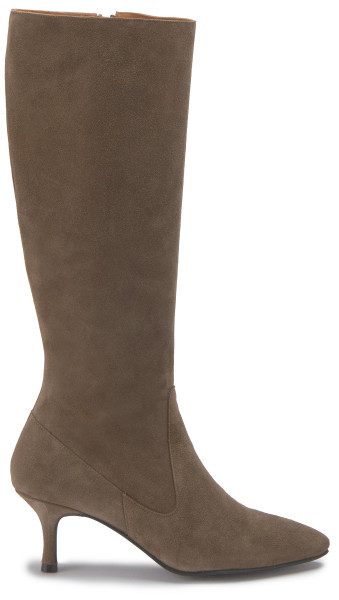 Oversized boots: 2047-24