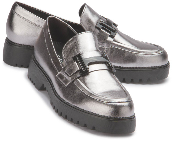 Loafers in plus sizes: 3045-24