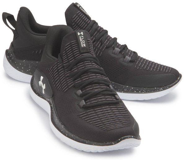 Under Armour sneaker in plus sizes: 8628-24