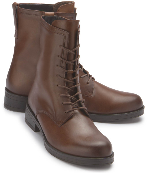 Lace-up boot in plus sizes: 3025-24